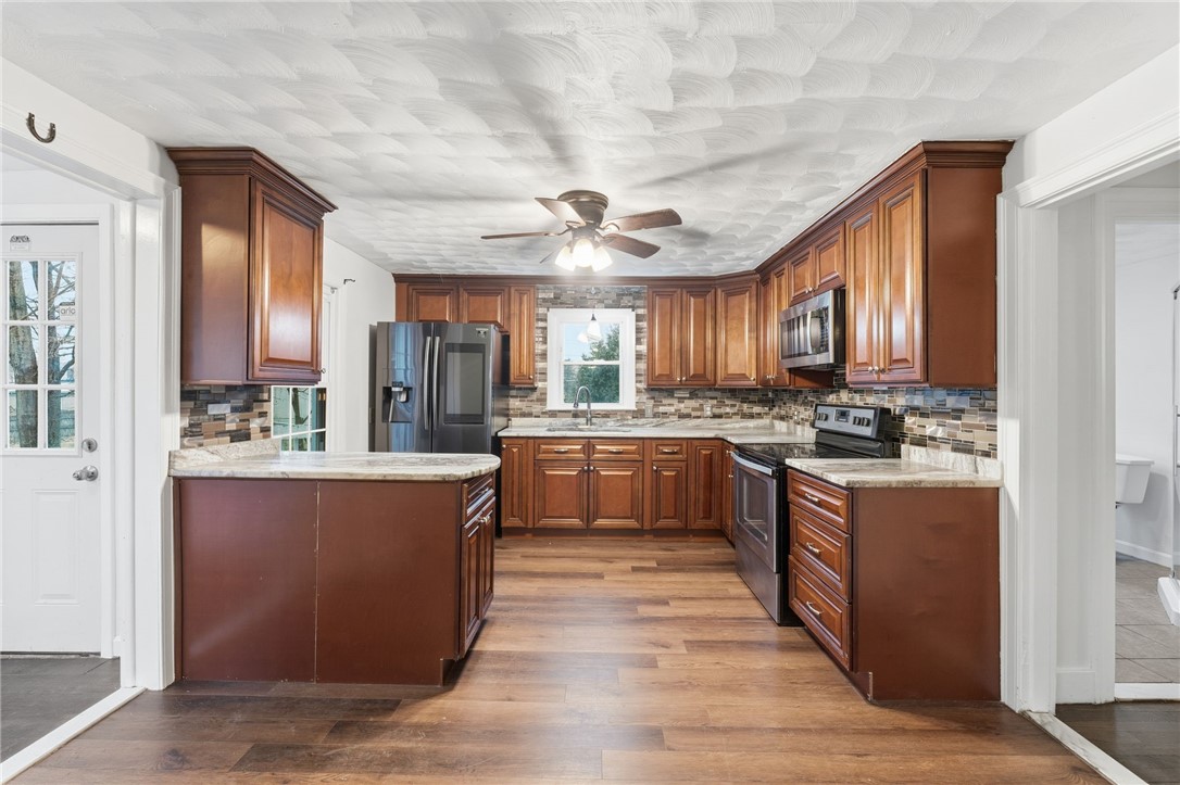 252 South Main Street