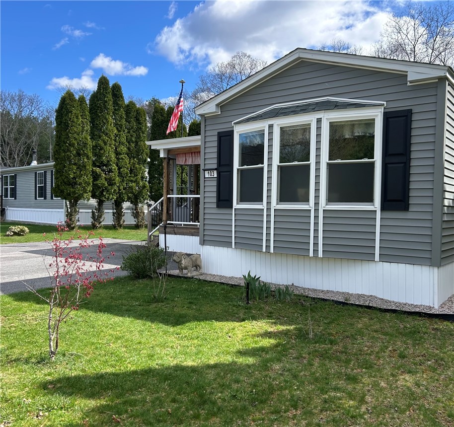 464 Gardiner Road #103
