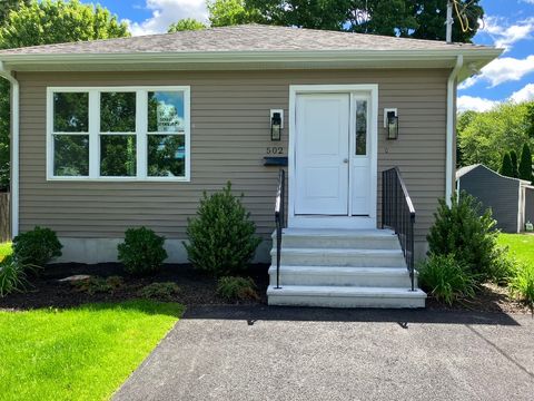 Single Family Residence in Cranston RI 502 Oaklawn Avenue.jpg