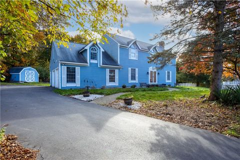 33 Sandy Way Cumberland RI