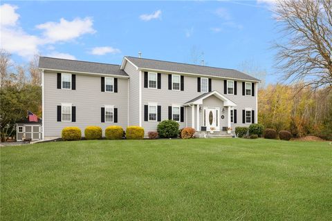 10 West Bluebird Lane Cranston RI 02921