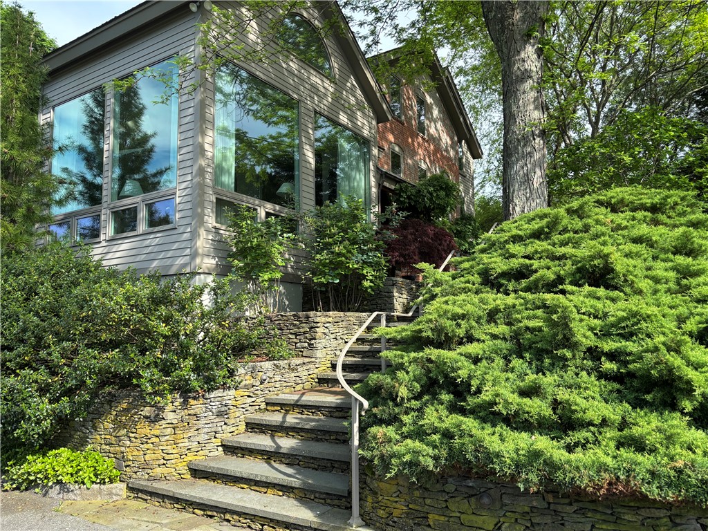 10 Nayatt Road