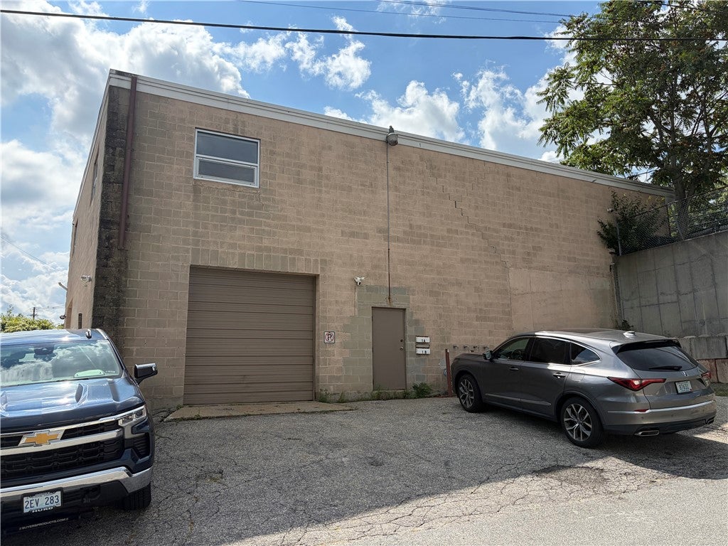 197 Putnam Pike