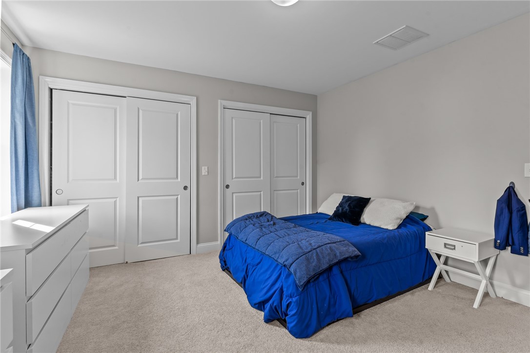 Warwick, Rhode Island 02889, United States, 3 Bedrooms Bedrooms, ,3 BathroomsBathrooms,Residential,Active,100040