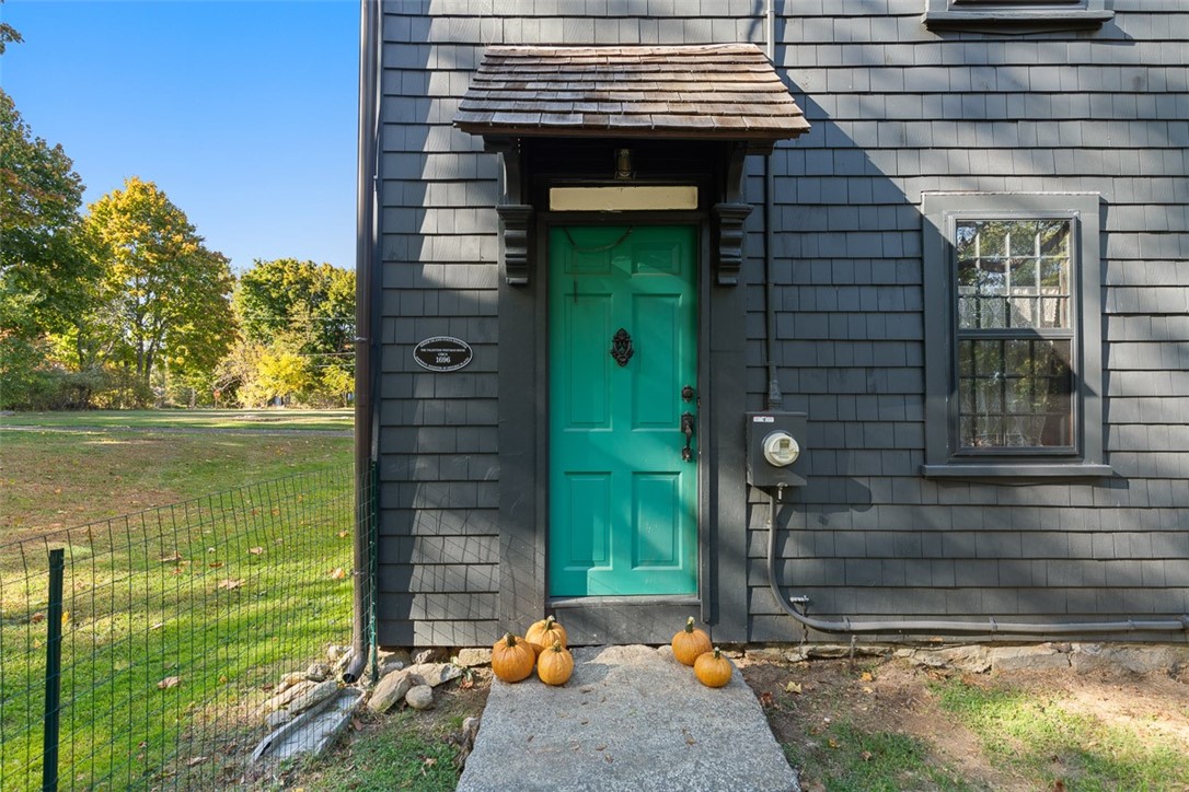 1147 Great Road
