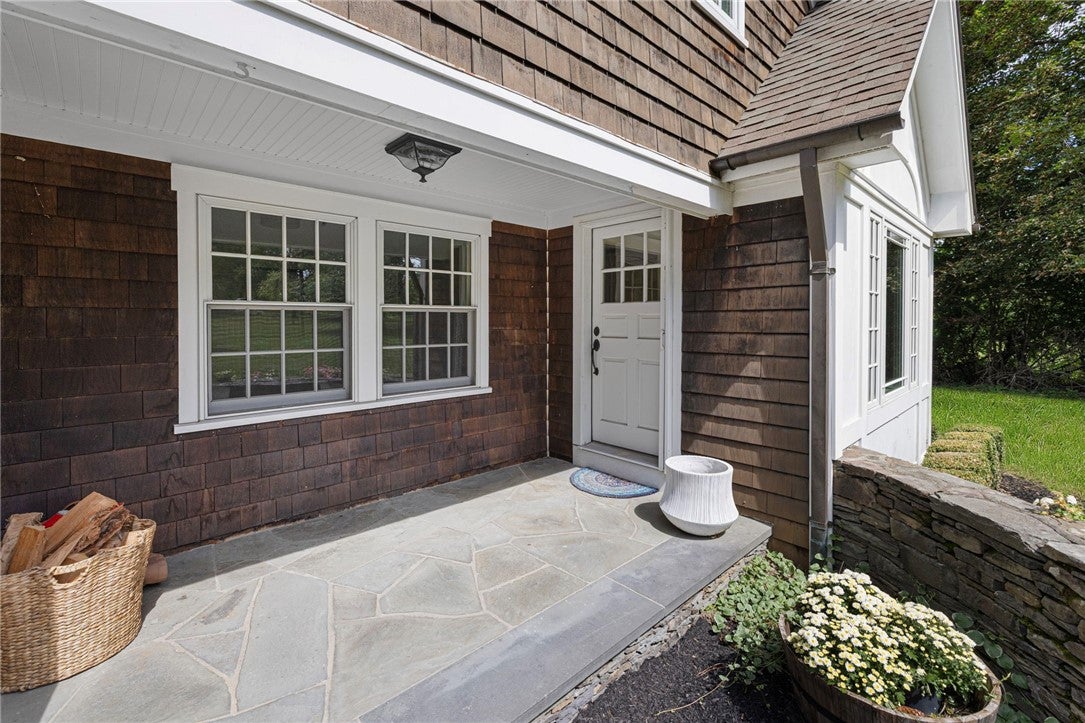 543 Woonsocket Hill Road