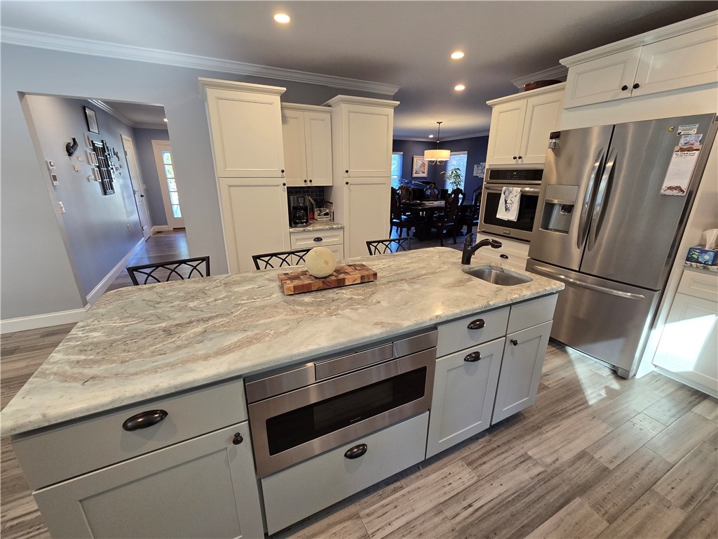 27 Rosedale Avenue