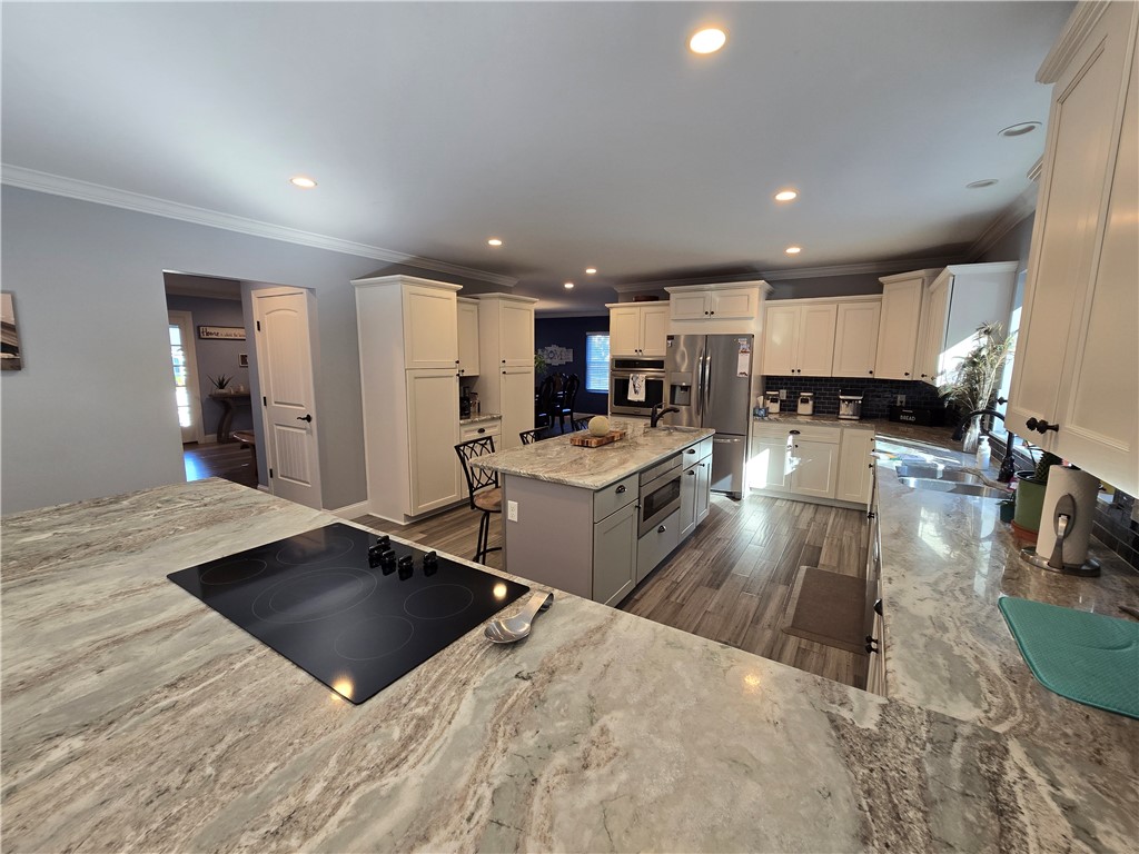 27 Rosedale Avenue
