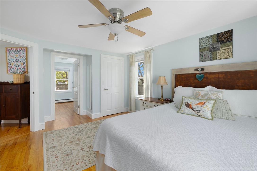 Warwick, Rhode Island 02818, United States, 3 Bedrooms Bedrooms, ,3 BathroomsBathrooms,Residential,Pending,120918