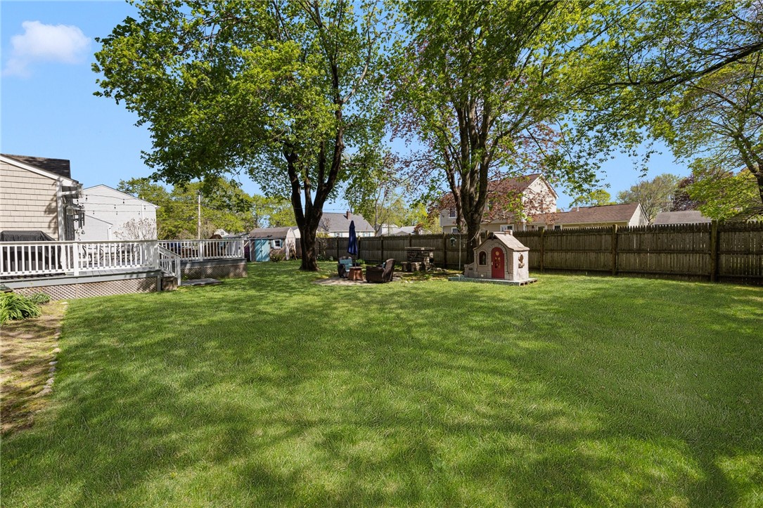 Warwick, Rhode Island 02818, United States, 3 Bedrooms Bedrooms, ,3 BathroomsBathrooms,Residential,Pending,120918