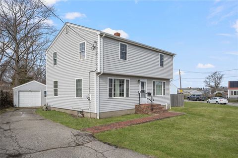 4 Halsey Avenue Middletown RI 02842