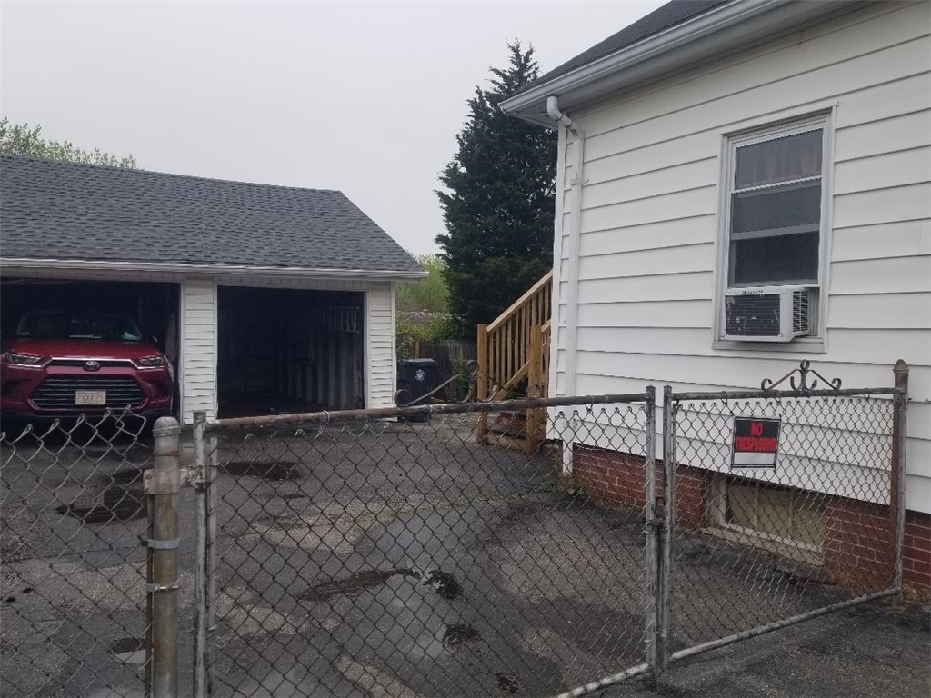 1166 Douglas Avenue