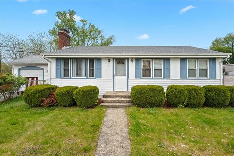 Single Family Residence in Cranston RI 75 Autumn Street.jpg