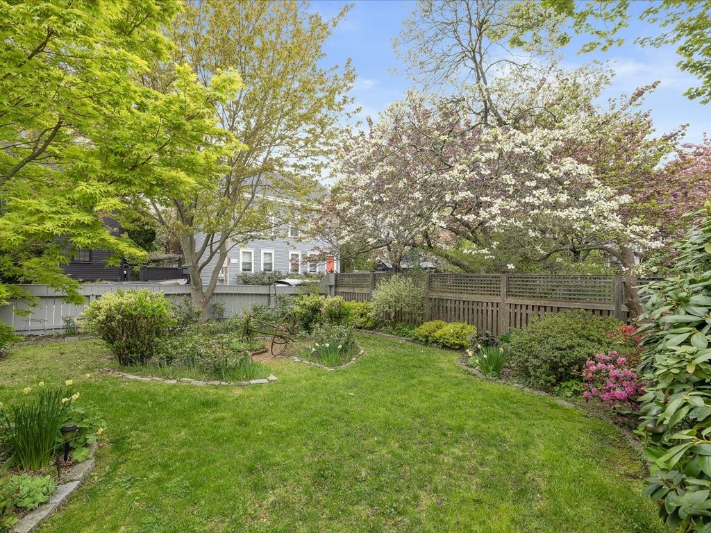 20 Willow Street