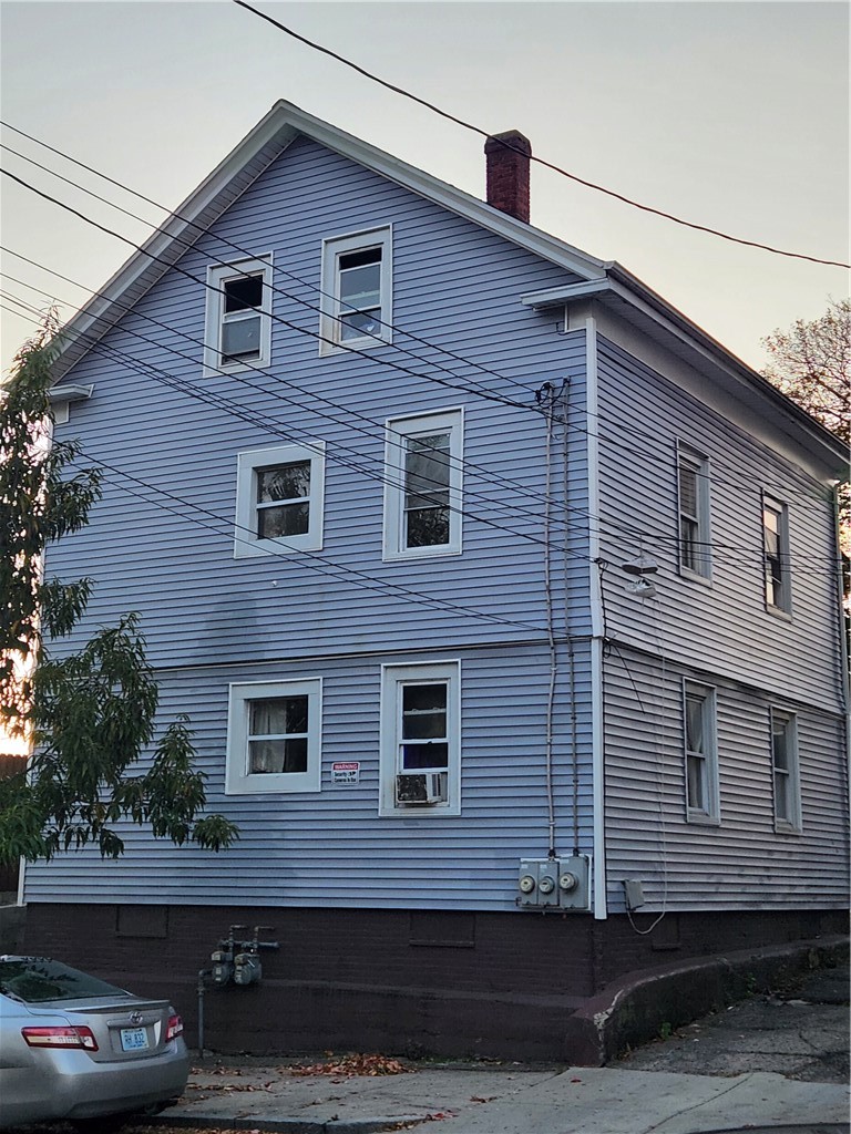 52 Bowdoin Street