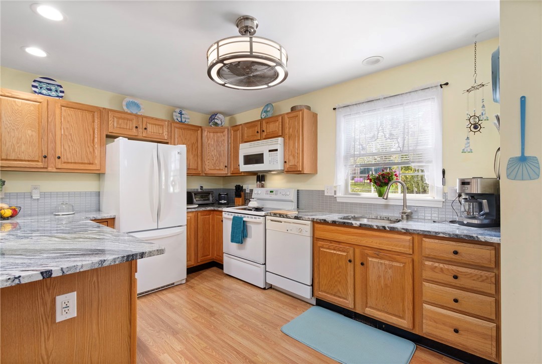 231 Maple Avenue 201