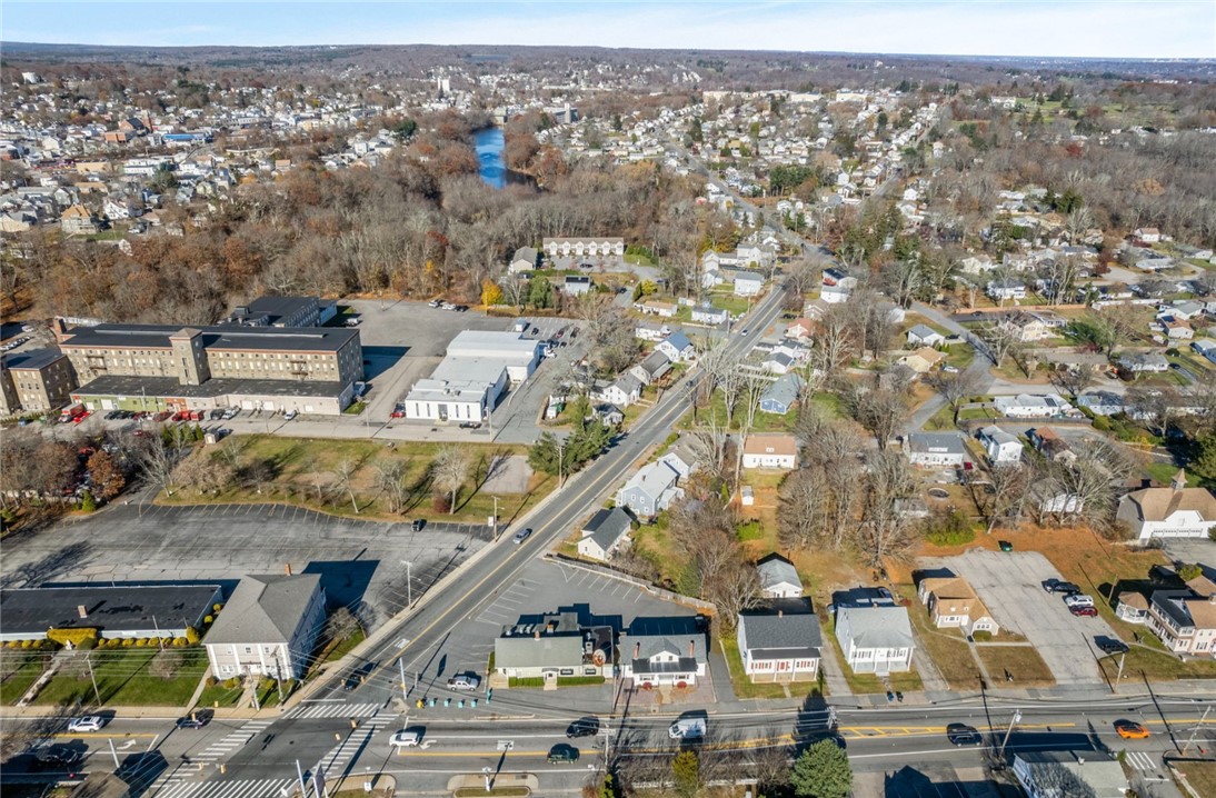 1593 Centerville Road 1595