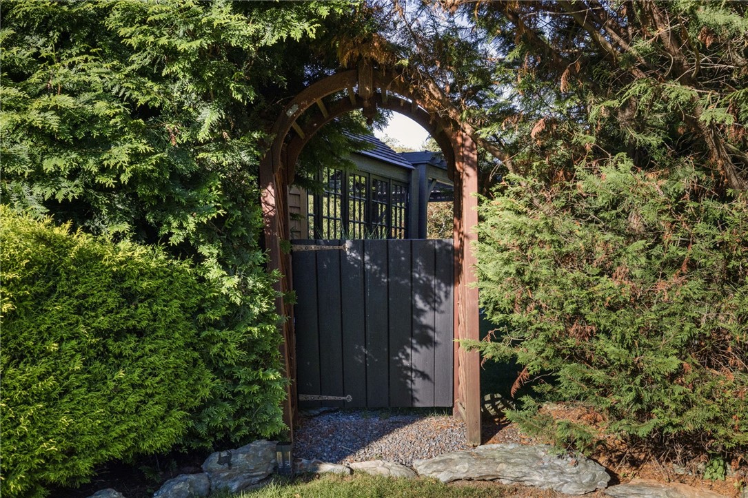 19 High Meadow Lane