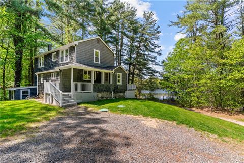 31 Brookside Drive North Smithfield RI 02896