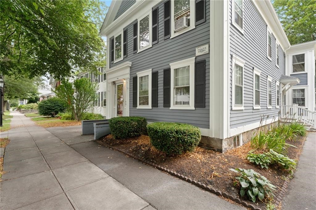 692 Hope Street 2