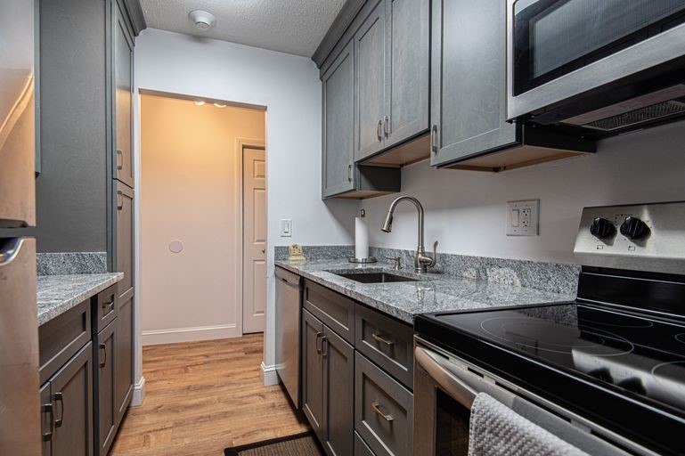 31 Bullocks Point Avenue 2A