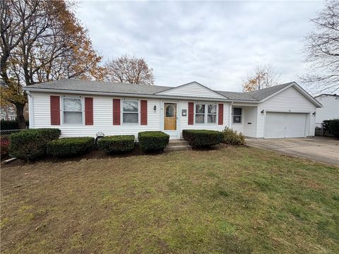 10 Stoneham Drive Woonsocket RI 02895