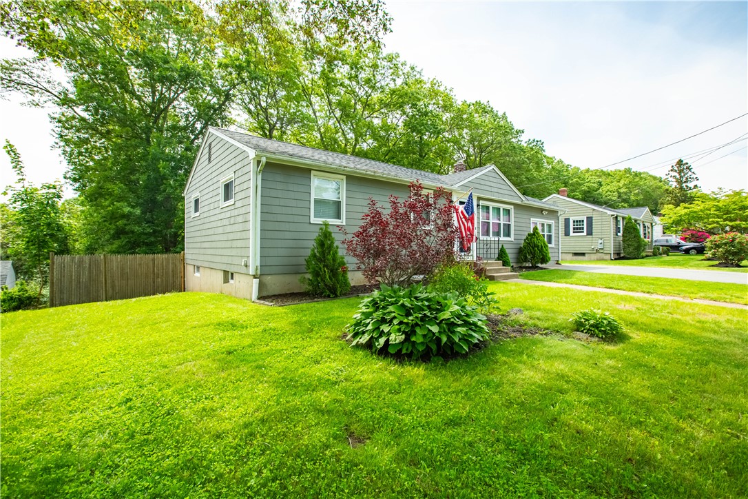 75 Pembroke Lane