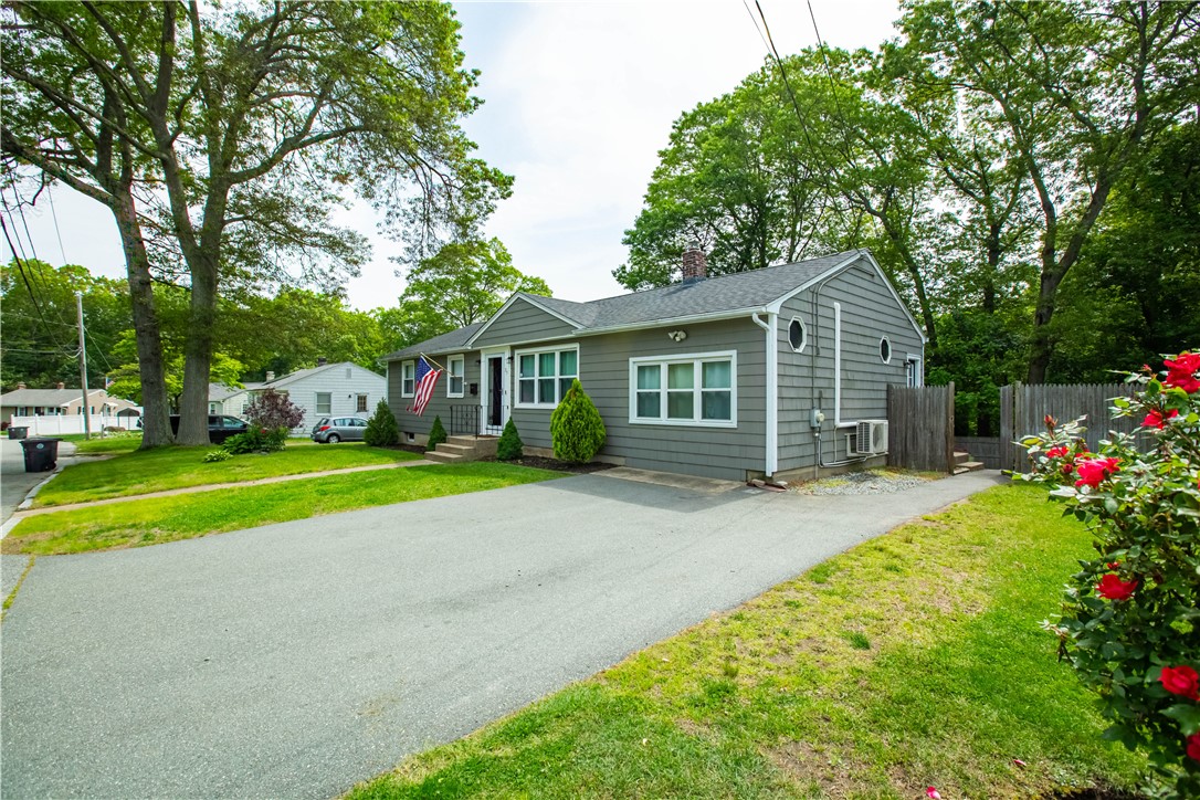 75 Pembroke Lane