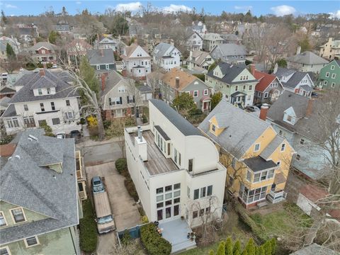 137 University Avenue Providence RI 02906