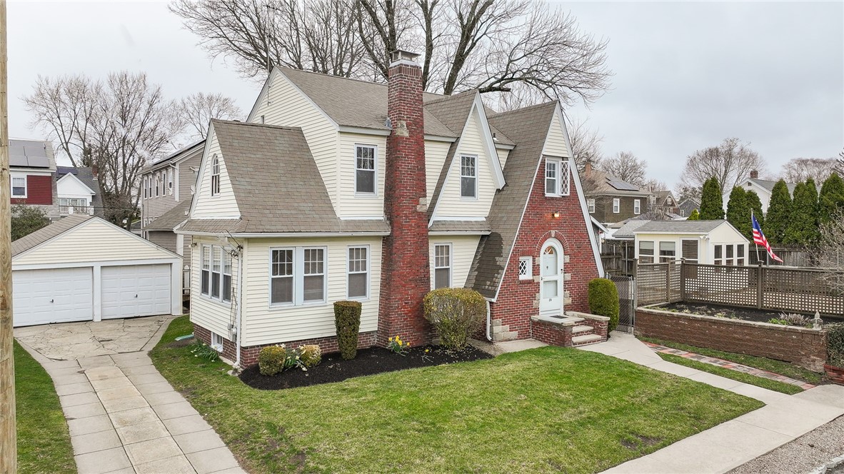 28 Rosewood Avenue