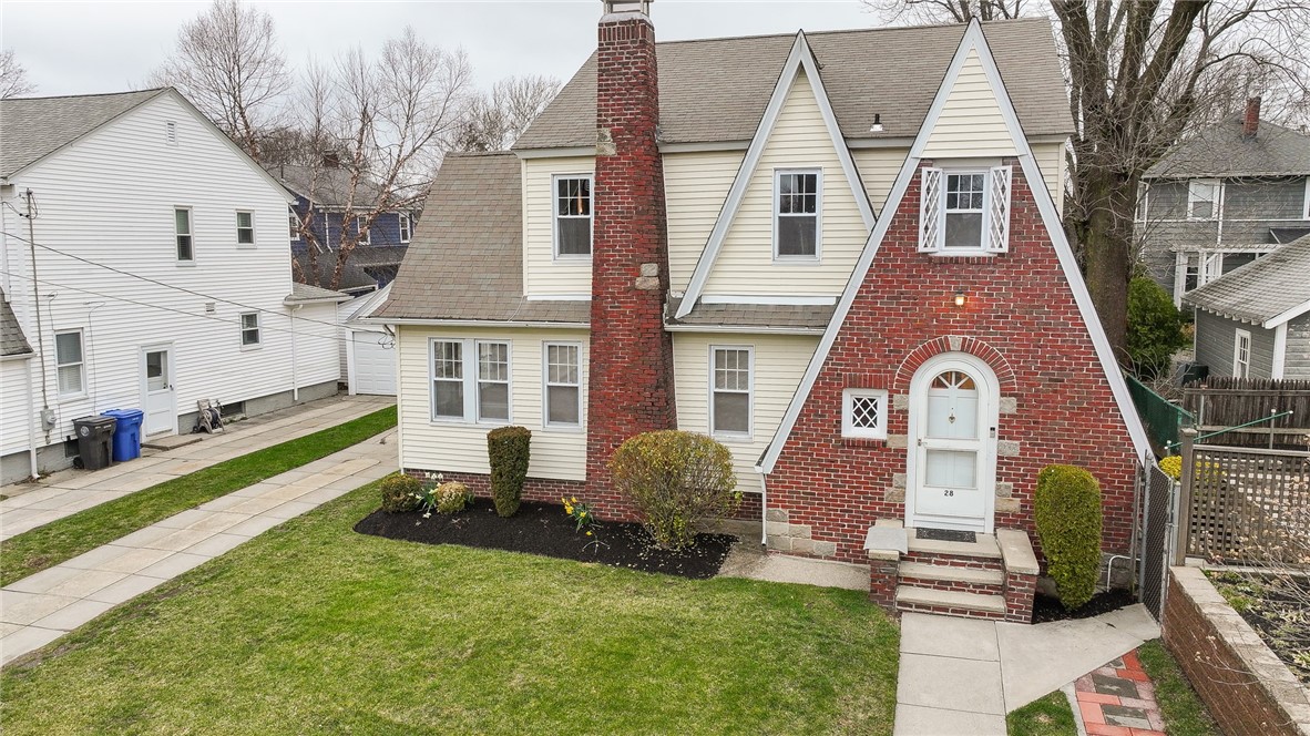 28 Rosewood Avenue