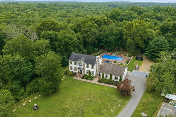 51 BOUCHARD LN, TIVERTON, RI 02878 - Image d1d43bc7fb78dfde727cef0e37f52969/687826767