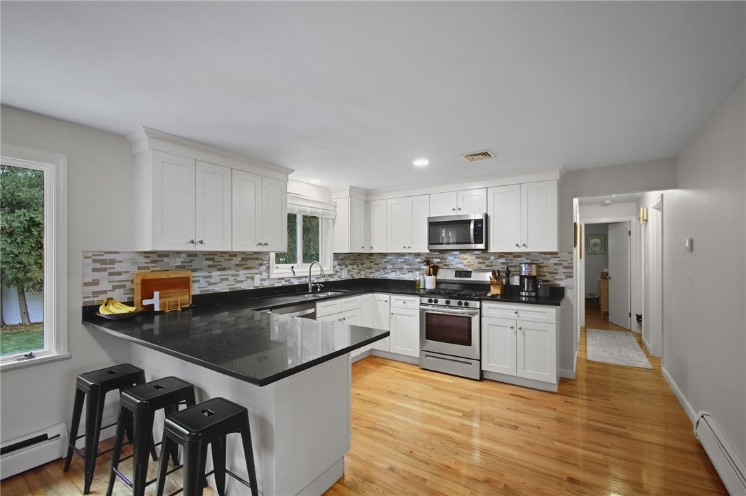22 Oakhurst Drive