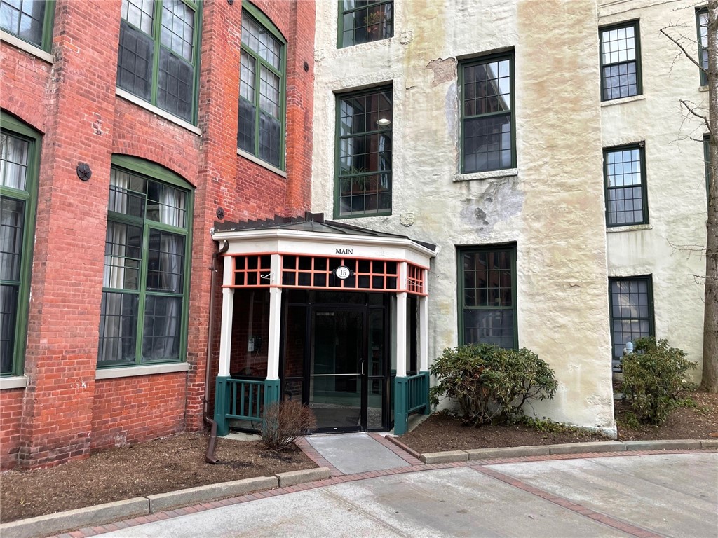 15 Higgins Street 123