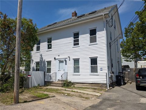 Multi Family in Pawtucket RI 14 Lilac Street.jpg