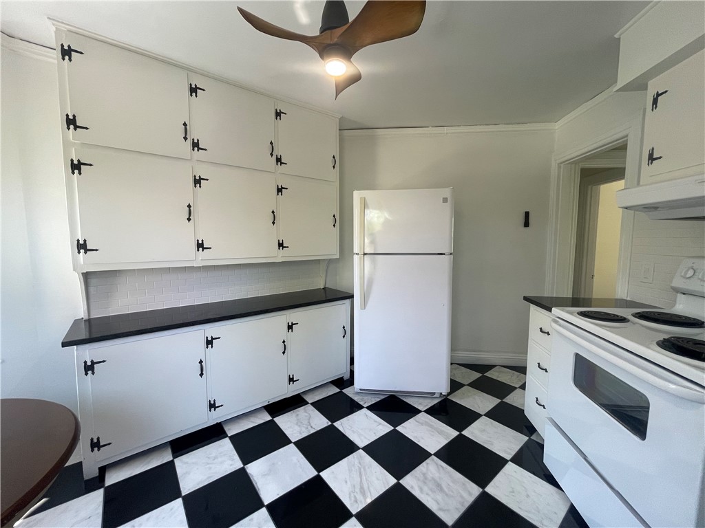 45 Woodlawn Avenue 3