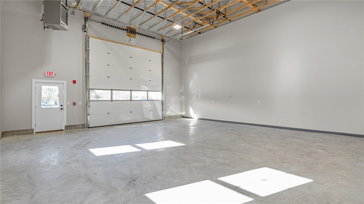 300 Coddington Highway 202 & 204