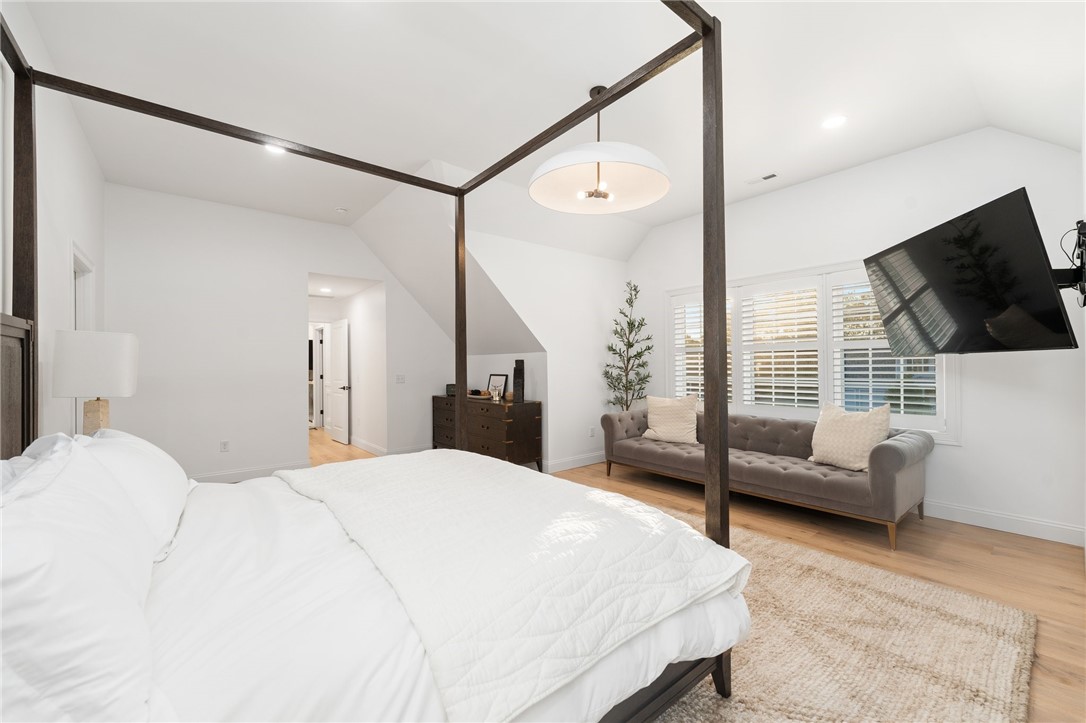 Cumberland, Rhode Island 02864, United States, 4 Bedrooms Bedrooms, ,3 BathroomsBathrooms,Residential,Active,159130