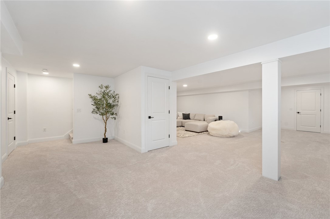 Cumberland, Rhode Island 02864, United States, 4 Bedrooms Bedrooms, ,3 BathroomsBathrooms,Residential,Active,159130