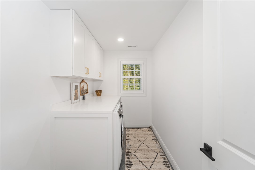 Cumberland, Rhode Island 02864, United States, 4 Bedrooms Bedrooms, ,3 BathroomsBathrooms,Residential,Active,159130