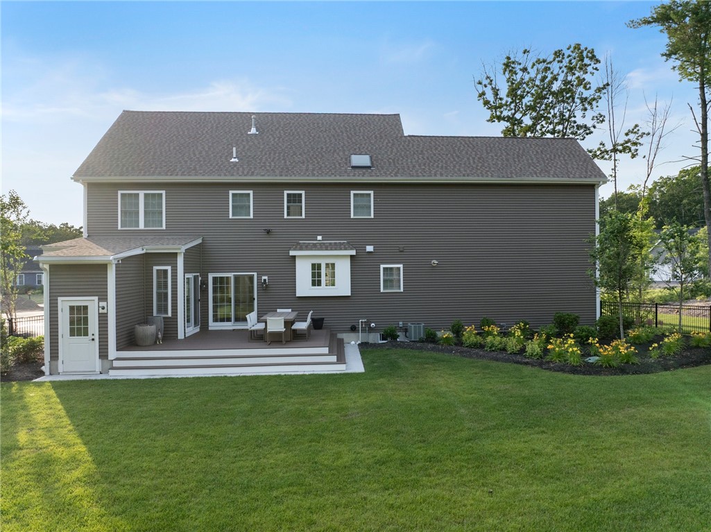 Cumberland, Rhode Island 02864, United States, 4 Bedrooms Bedrooms, ,3 BathroomsBathrooms,Residential,Active,159130