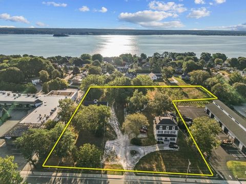 2967 East Main Road Portsmouth RI 02871