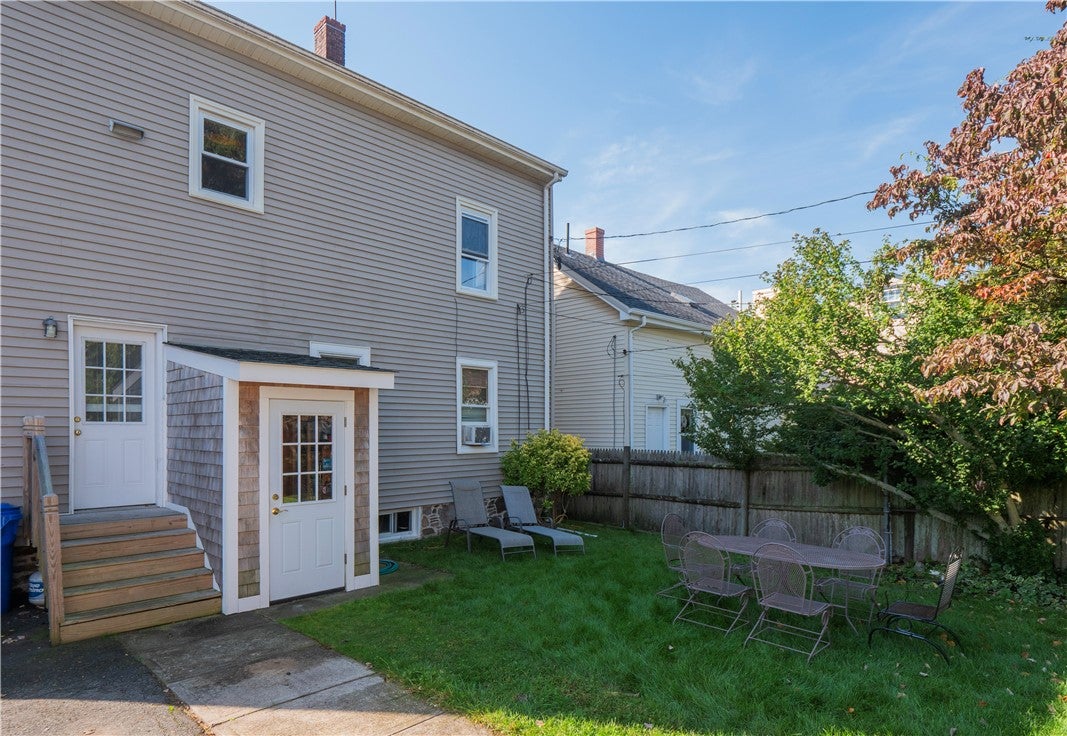 10 Hammond Street