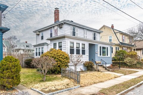 41 Berwick Lane Cranston RI 02905