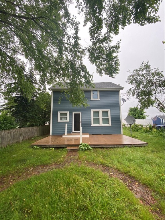 Warwick, Rhode Island 02886, United States, 3 Bedrooms Bedrooms, ,2 BathroomsBathrooms,Residential,Active,150541