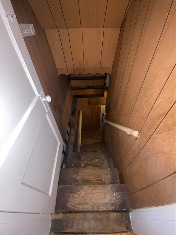 Warwick, Rhode Island 02886, United States, 3 Bedrooms Bedrooms, ,2 BathroomsBathrooms,Residential,Active,150541