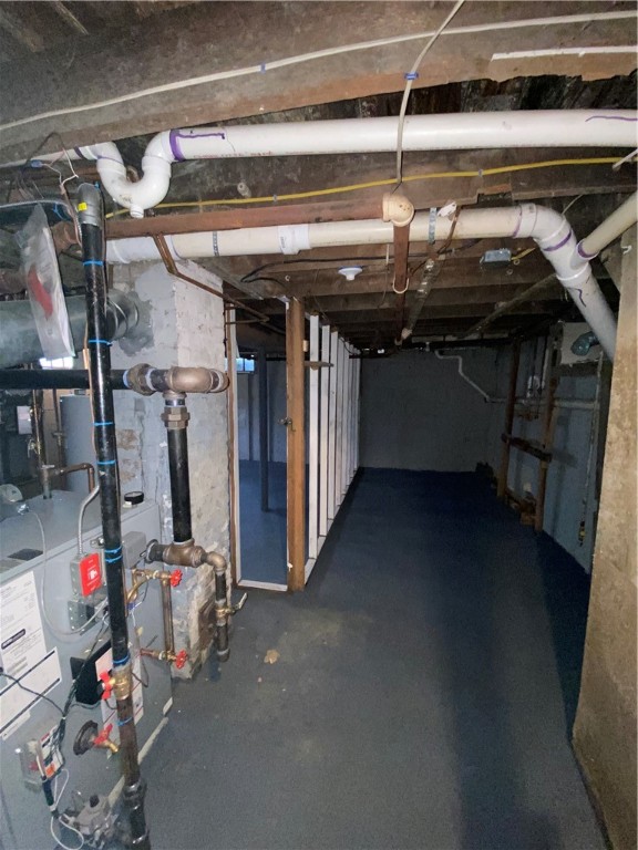 Warwick, Rhode Island 02886, United States, 3 Bedrooms Bedrooms, ,2 BathroomsBathrooms,Residential,Active,150541