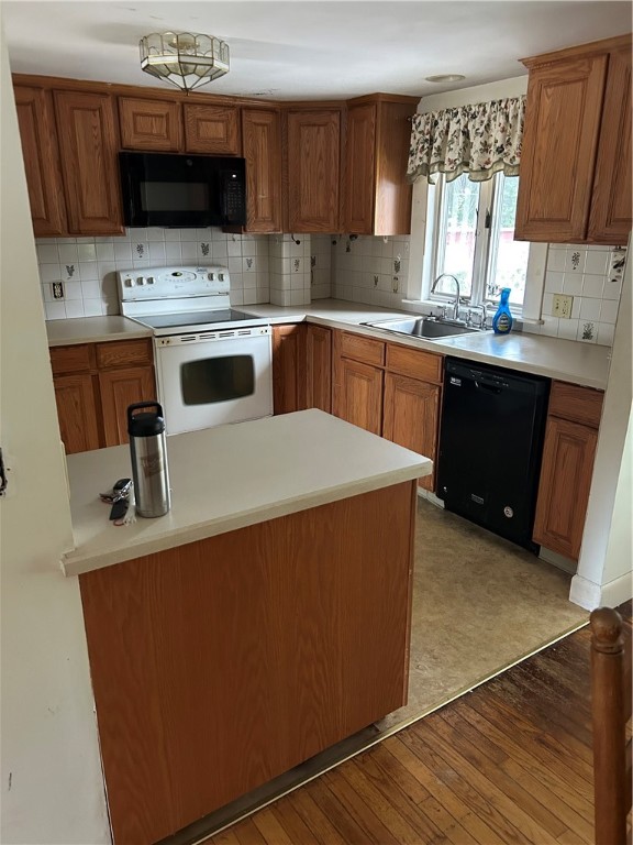 Westerly, Rhode Island 02891, United States, 3 Bedrooms Bedrooms, ,2 BathroomsBathrooms,Residential,Active,194634