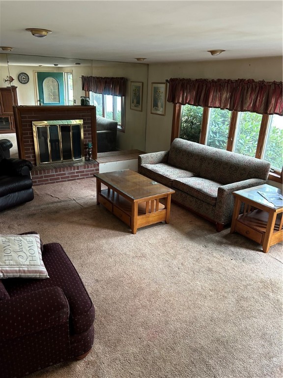 Westerly, Rhode Island 02891, United States, 3 Bedrooms Bedrooms, ,2 BathroomsBathrooms,Residential,Active,194634