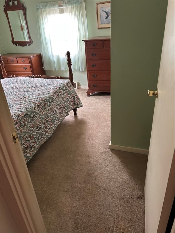 Westerly, Rhode Island 02891, United States, 3 Bedrooms Bedrooms, ,2 BathroomsBathrooms,Residential,Active,194634